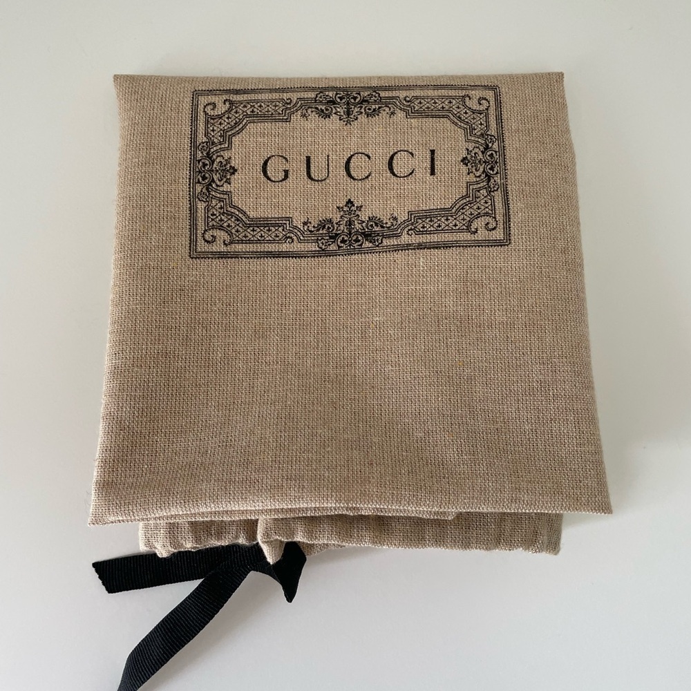 Gucci Marmont Small Crossbody Bag - Picture 10 of 10